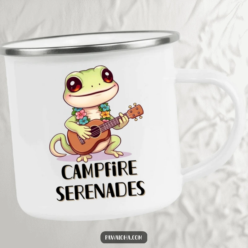 Funny Gecko Camping Mug: a smiling gecko playing a ukulele, perfect for outdoor humor.